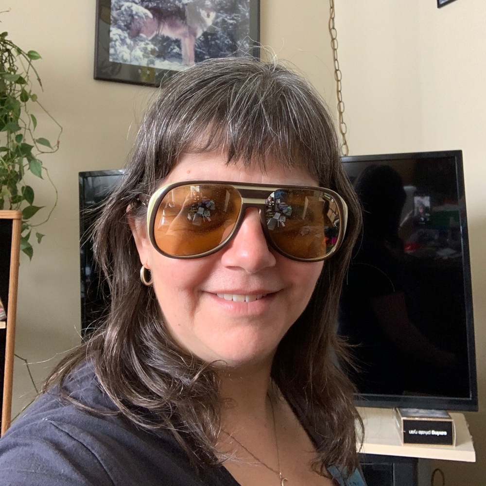 Meet your Posher, Courtney